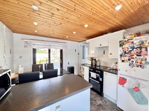 Photo 13- click for photo gallery